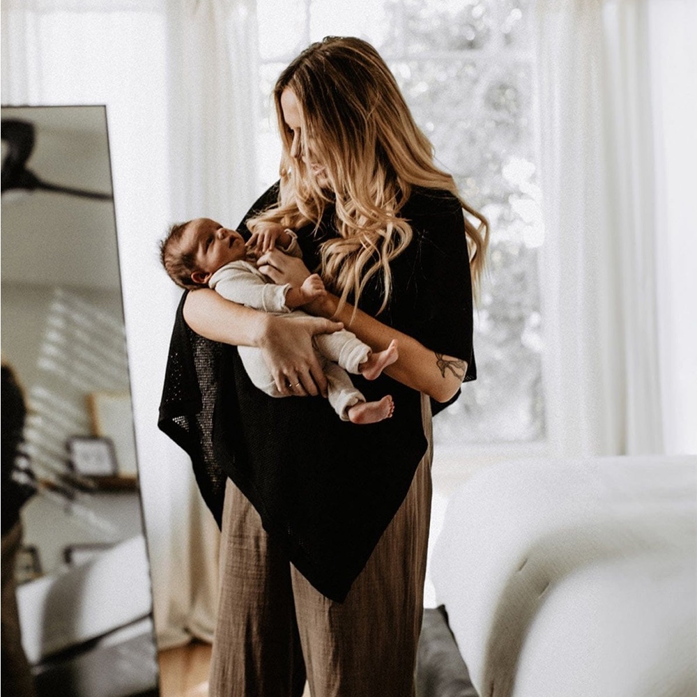 Women's Black Cocoon Breastfeeding Wrap